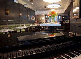 Live Music (Piano and Guitar) - Carens Rosedale Wine and Cheese Bar